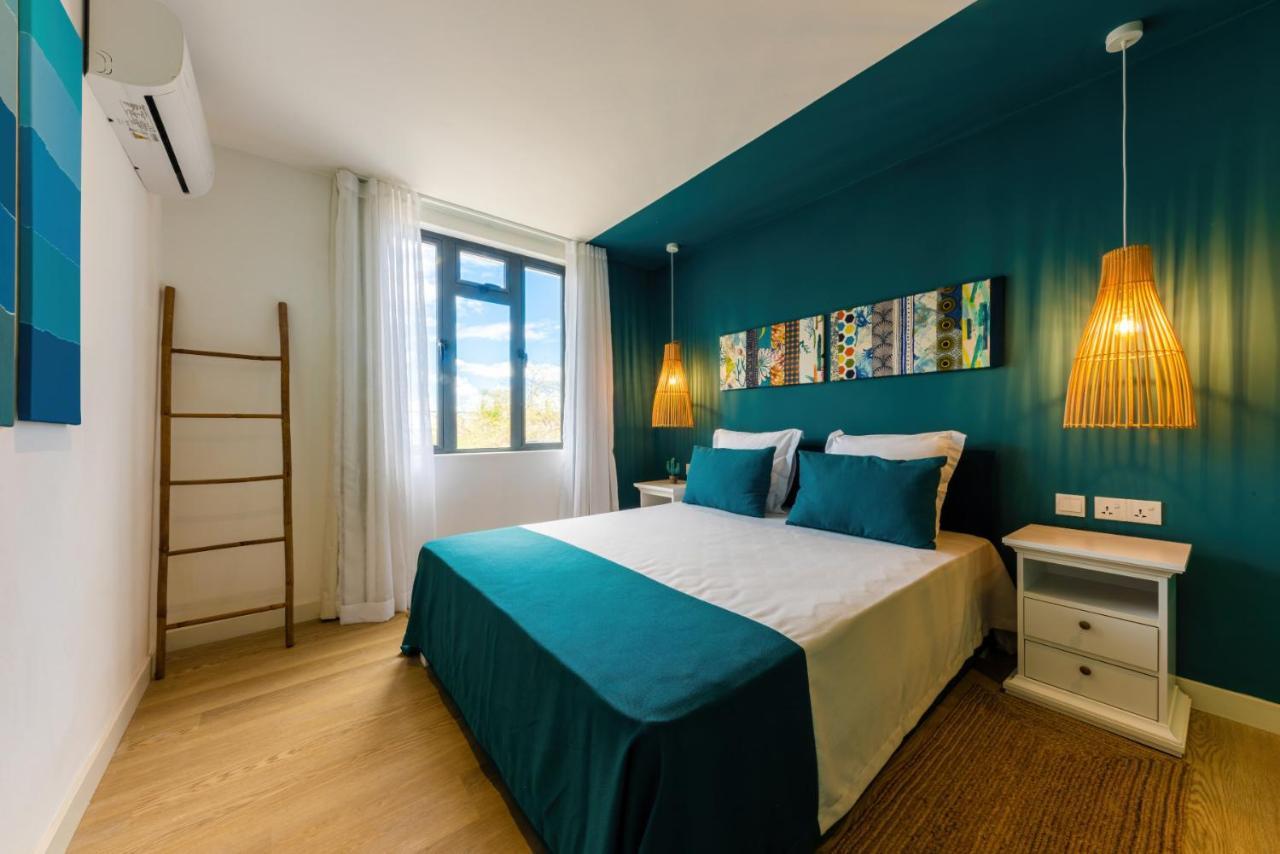 Les Cerisiers Beach Residence, Cosy And Modern 3 Bedroom Apartment Located 50 Metres From The Beach And From All Amenities And Restaurants On The Coastal Road Flic en Flac Экстерьер фото
