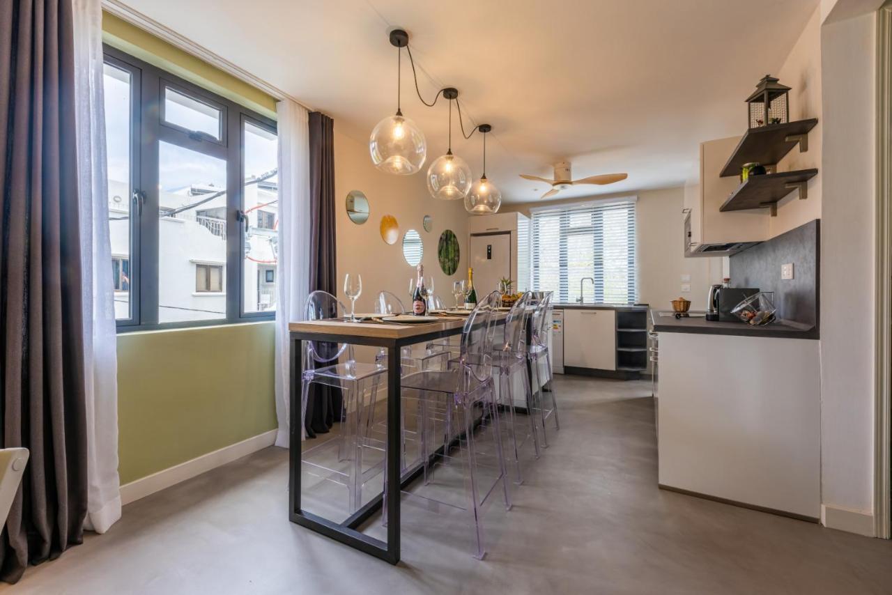 Les Cerisiers Beach Residence, Cosy And Modern 3 Bedroom Apartment Located 50 Metres From The Beach And From All Amenities And Restaurants On The Coastal Road Flic en Flac Экстерьер фото